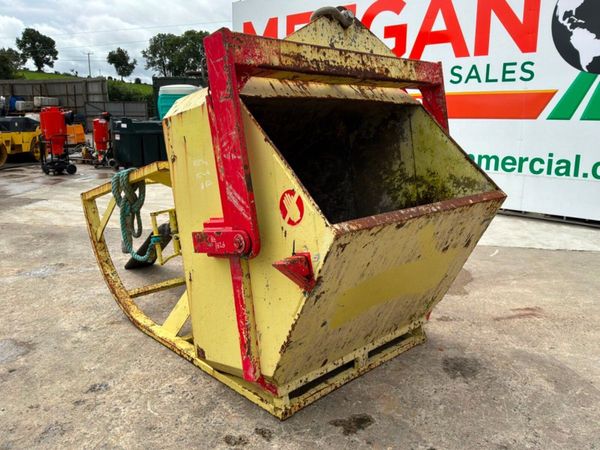Conquip 2000 litres Concrete pouring skip........1 396023238