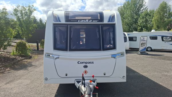 Compass Capiro Island Bed Caravan 396023665