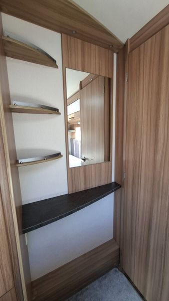 Lunar Lexon Fixed Bed 4 Berth Caravan 396031116