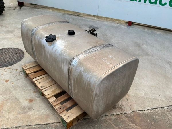 DAF XF 620 litre aluminium fuel tank. 396151866