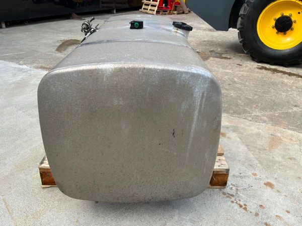 DAF XF 620 litre aluminium fuel tank. 396151879