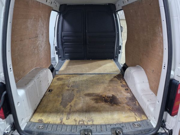 17 Volkswagen Caddy LWB2.0 TDi CVRT 07/27 396103661