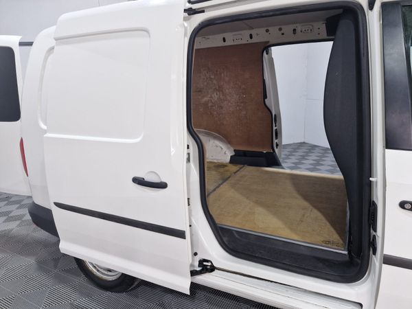17 Volkswagen Caddy LWB2.0 TDi CVRT 07/27 396103662