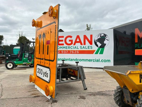 Acklea c2043 mobile billboard / Motorway safety si 396295249