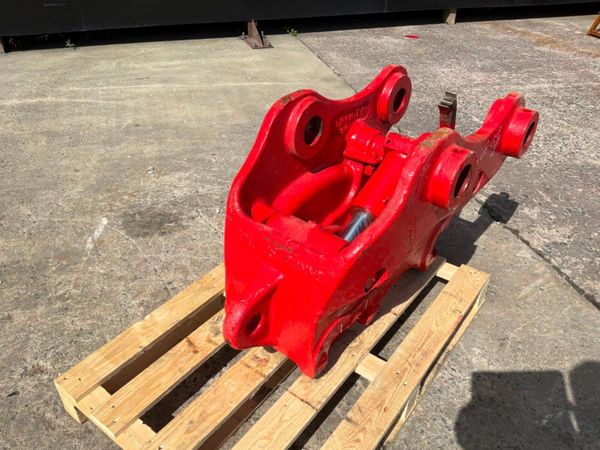 Double locking hydraulic quick hitch...90mm pins.. 396214346