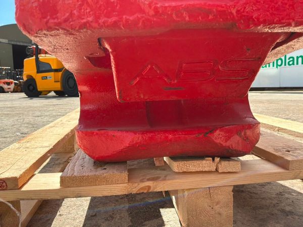Double locking hydraulic quick hitch...90mm pins.. 396214353