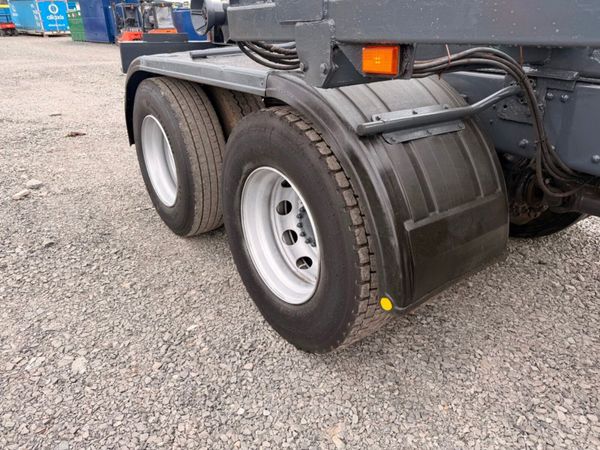 Volvo FM 2009 Volvo FM 450 bhp 13 Litre hook loade 396348601