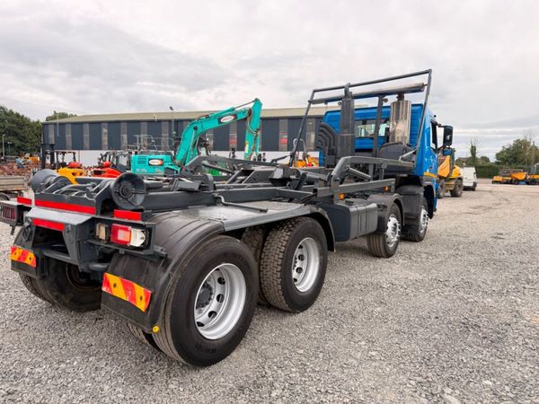Volvo FM 2009 Volvo FM 450 bhp 13 Litre hook loade 396348604