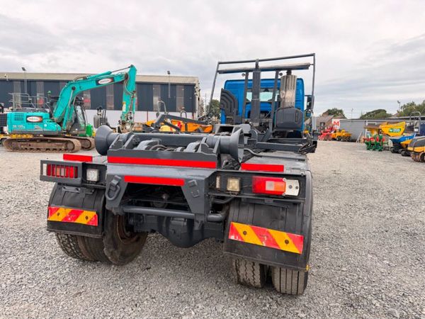 Volvo FM 2009 Volvo FM 450 bhp 13 Litre hook loade 396348605