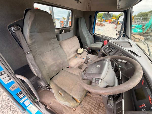 Volvo FM 2009 Volvo FM 450 bhp 13 Litre hook loade 396348620