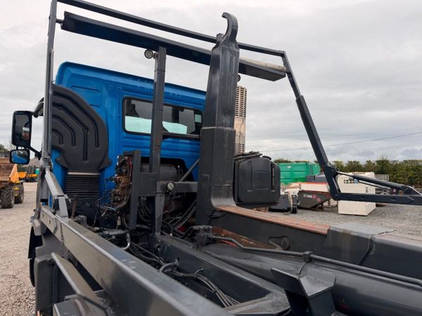 Volvo FM 2009 Volvo FM 450 bhp 13 Litre hook loade 396348626
