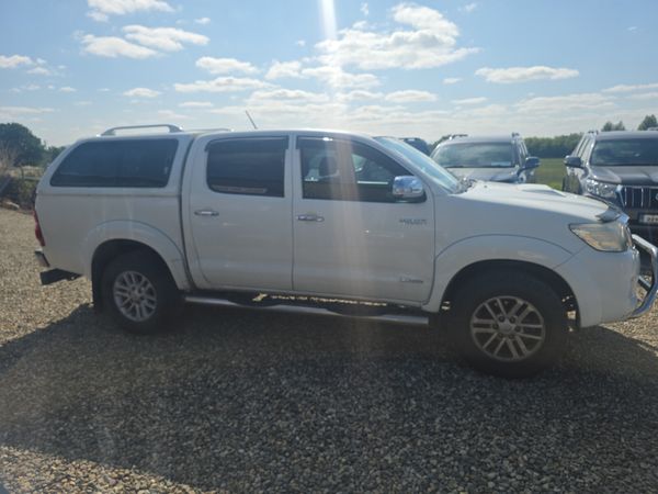 Toyota Hilux 3.0 D4D Invincible 396310242