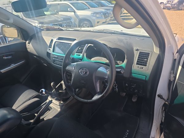 Toyota Hilux 3.0 D4D Invincible 396310266