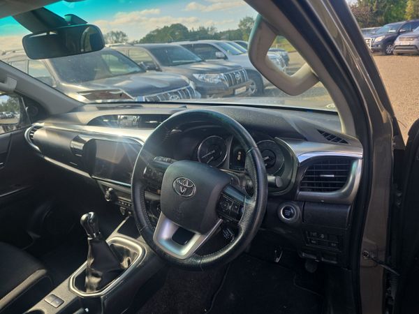 Toyota Hilux 2.8 D4D SR5 204Bhp 396311362