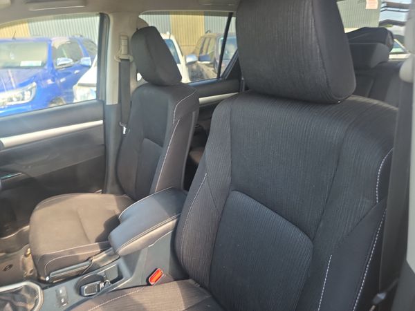 Toyota Hilux 2.8 D4D SR5 204Bhp 396311380