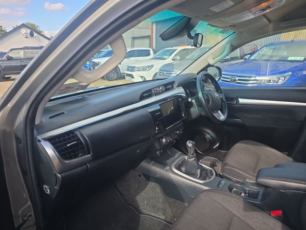 Toyota Hilux 2.8 D4D SR5 204Bhp 396311383
