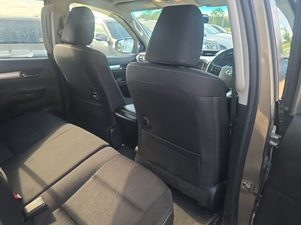 Toyota Hilux 2.8 D4D SR5 204Bhp 396311392