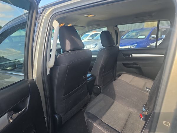 Toyota Hilux 2.8 D4D SR5 204Bhp 396311398