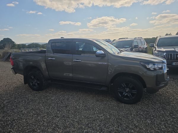 Toyota Hilux 2.8 D4D SR5 204Bhp 396311333