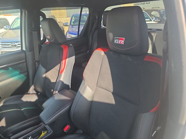 Toyota Hilux 2.8 D4D GR Sport 396313739