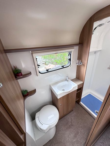 ✨2017 BAILEY PEGASUS BRIDINSI 4 BERTH ISLAND BED✨ 396335014