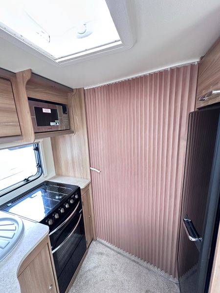 ✨2017 BAILEY PEGASUS BRIDINSI 4 BERTH ISLAND BED✨ 396335018