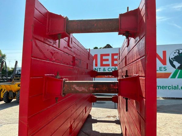 5.1mts X 2.4mts Conquip Trench box assembly....... 396452655