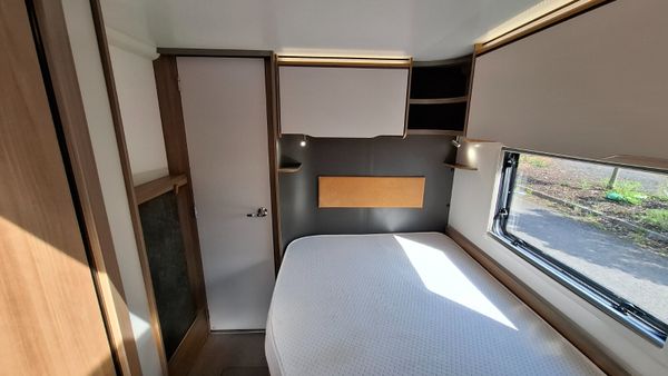 Bailey Discovery D4-4 Caravan 396474478