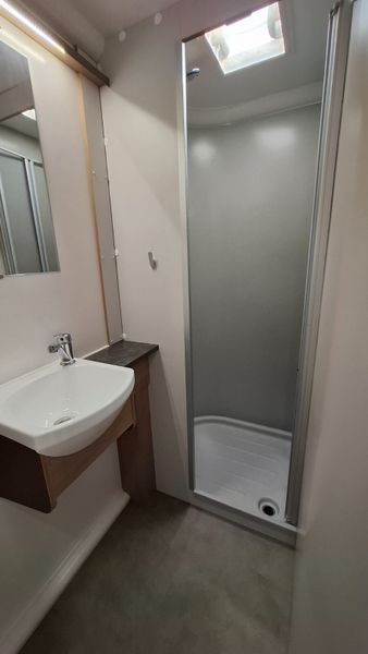 Bailey Discovery D4-4 Caravan 396474481