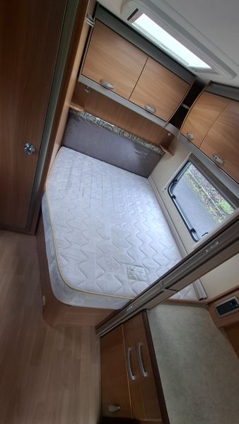 Swift Challenger Fixed Bed Caravan 396640162