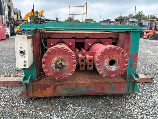 Horizontal waste recycling compactor / baler...... 396646974