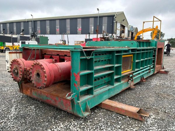 Horizontal waste recycling compactor / baler...... 396647064