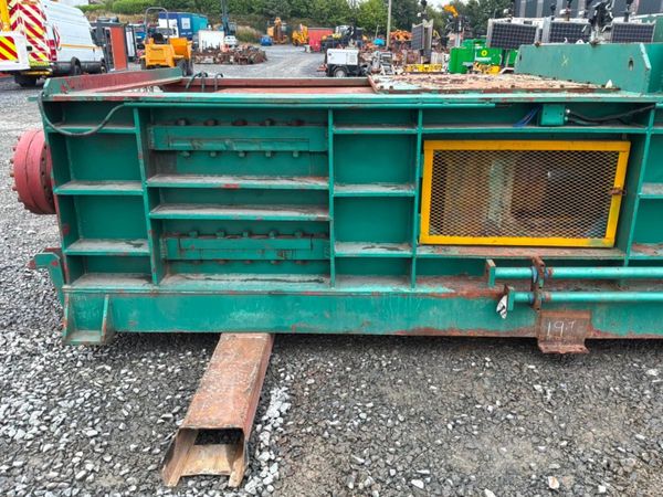 Horizontal waste recycling compactor / baler...... 396647089