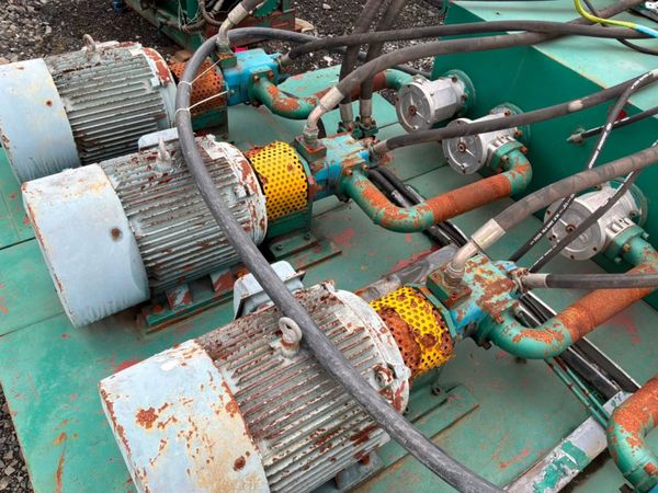 Horizontal waste recycling compactor / baler...... 396647038