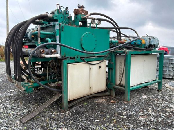 Horizontal waste recycling compactor / baler...... 396647171
