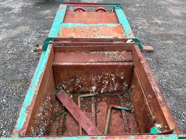 Horizontal waste recycling compactor / baler...... 396647136