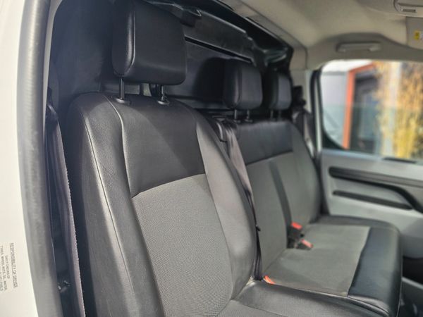 OPEL VIVARO LWB // TWIN DOORS // 2027 CVRT 396621901