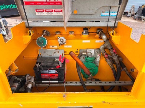 WESTERN 2,000 LITRE FUEL DIESEL BOWSER...796T 396638518
