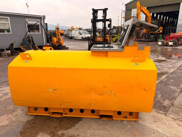 WESTERN 2,000 LITRE FUEL DIESEL BOWSER...796T 396638536