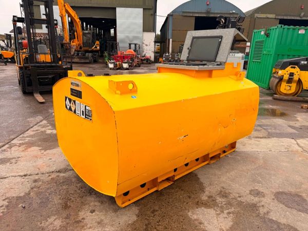 WESTERN 2,000 LITRE FUEL DIESEL BOWSER...796T 396638538