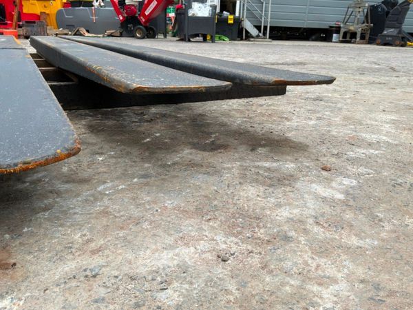 New / unused 2.2mts Fork lift extension forks..... 396750155