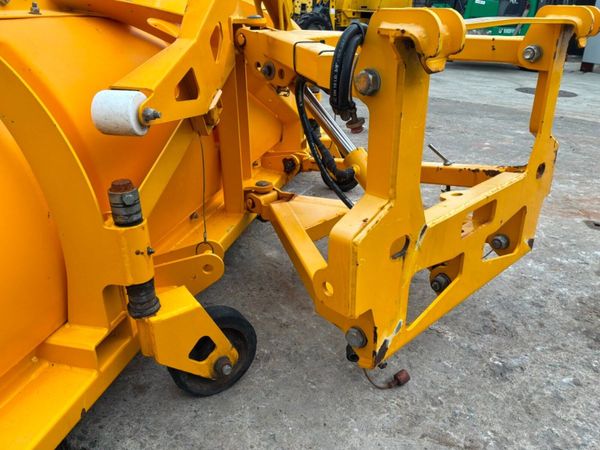 Econ Snow plough attachment........711. 396750559
