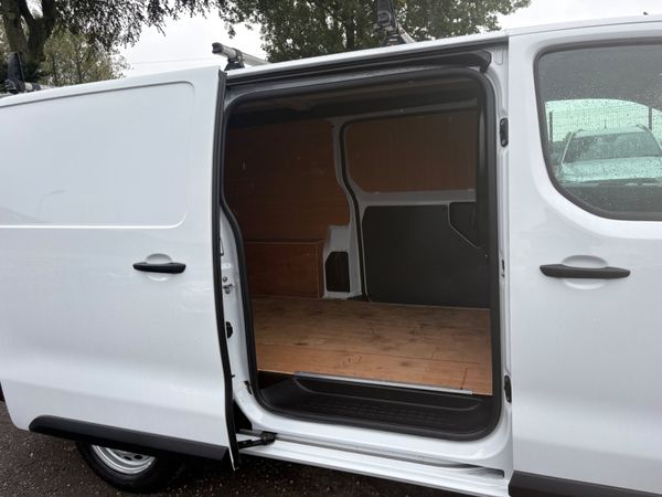 Opel Vivaro 396719778