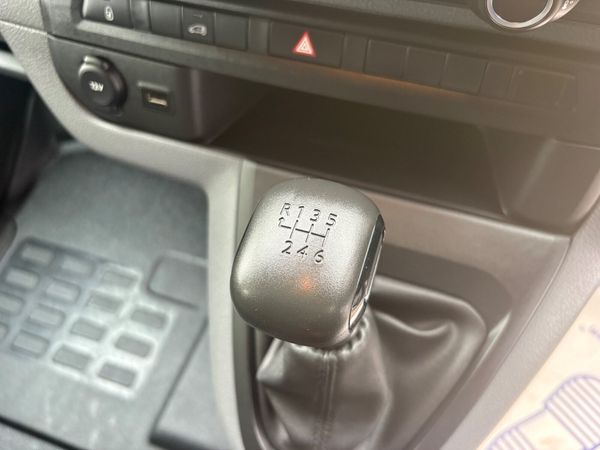 Opel Vivaro 396719784