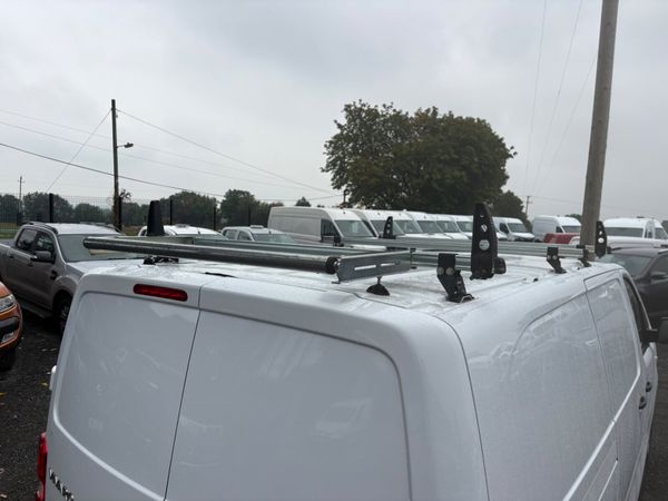 Opel Vivaro 396719794
