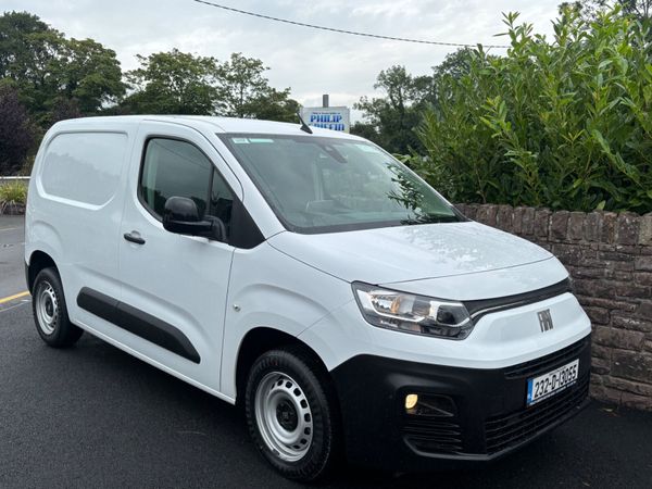 Fiat Doblo Tecnico Plus High Spec only 39000km 396724503