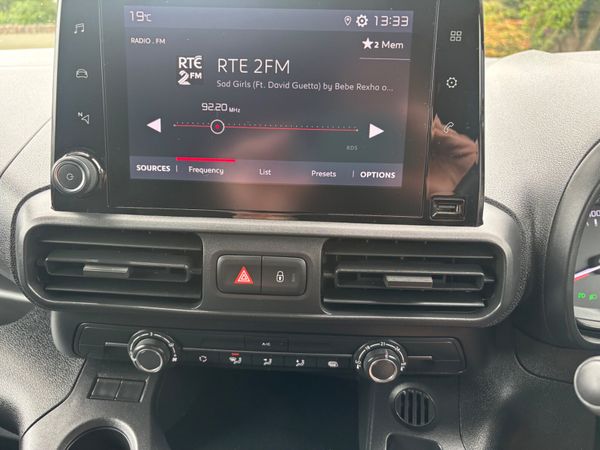 Fiat Doblo Tecnico Plus High Spec only 39000km 396724720