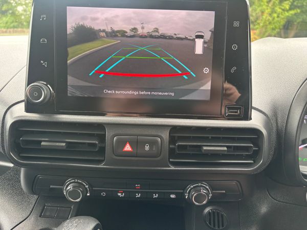 Fiat Doblo Tecnico Plus High Spec only 39000km 396724722
