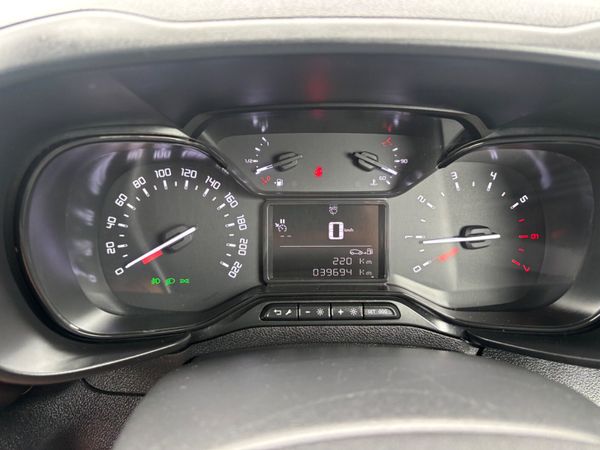 Fiat Doblo Tecnico Plus High Spec only 39000km 396724729