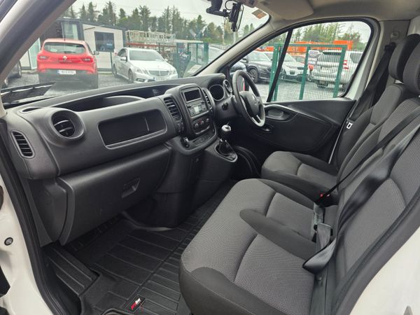 Renault Trafic 2021 396725079